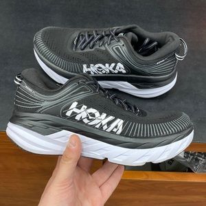 *USED* Hoka One One Bondi 7 Women’s size 7